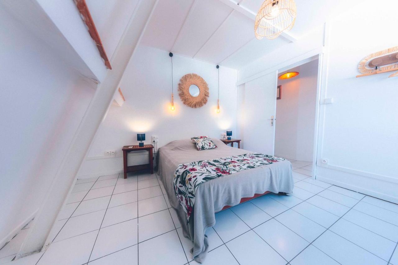 Appartement COCO T4 en R+1 proche du lagon La Saline Le Bains Extérieur photo